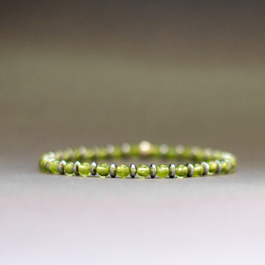 Peridot and Silver Hematite Bracelet 4mm facet – Pulse Collection - Aquarius Stones