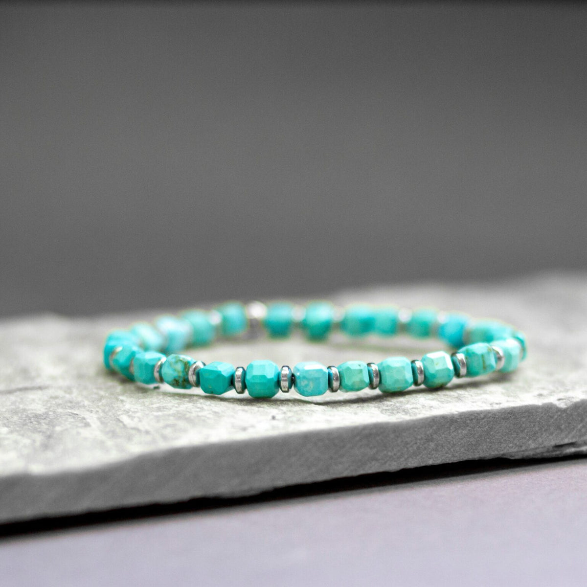 Turquoise and silver Hematite Bracelet 5mm – Earth Cubes Collection - Aquarius Stones