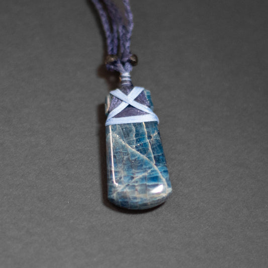Apatite Toki Necklace (Big) - Aquarius Stones