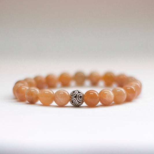 Peach Moonstone Bracelet – 8mm - Aquarius Stones