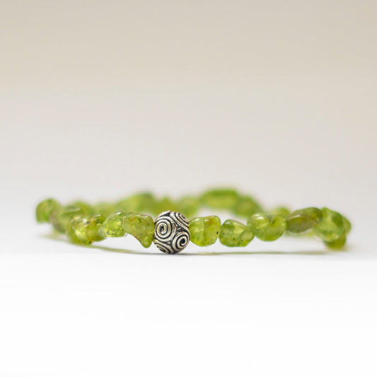 Peridot Bracelet – 6mm Irregular - Aquarius Stones